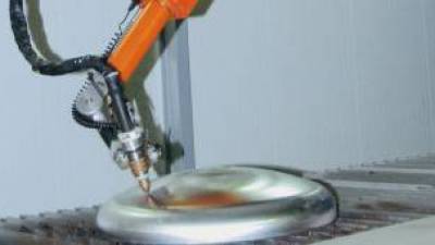 Robot do cięcia plazmowego znacznie skraca czas produkcji